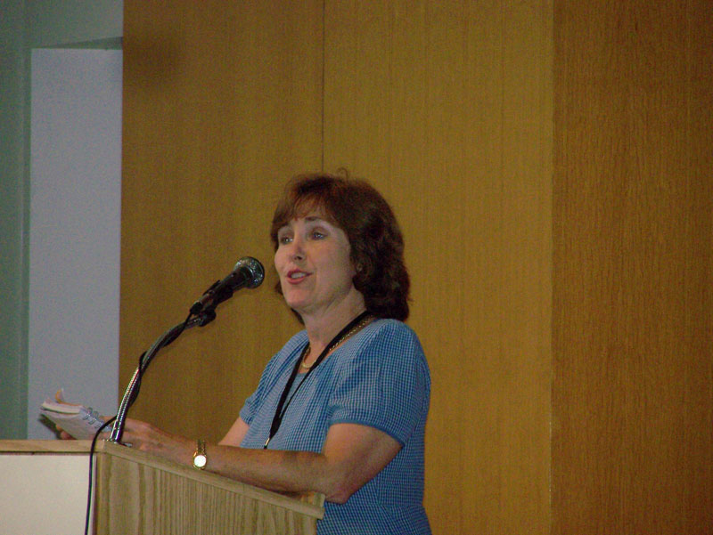 50-Margaret Pichon introduces Dr. Hans Feulner